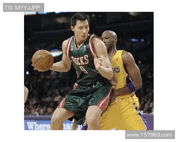 篮球巨星的成长历程与赛场风采全面解析揭示他们背后的奋斗与荣耀